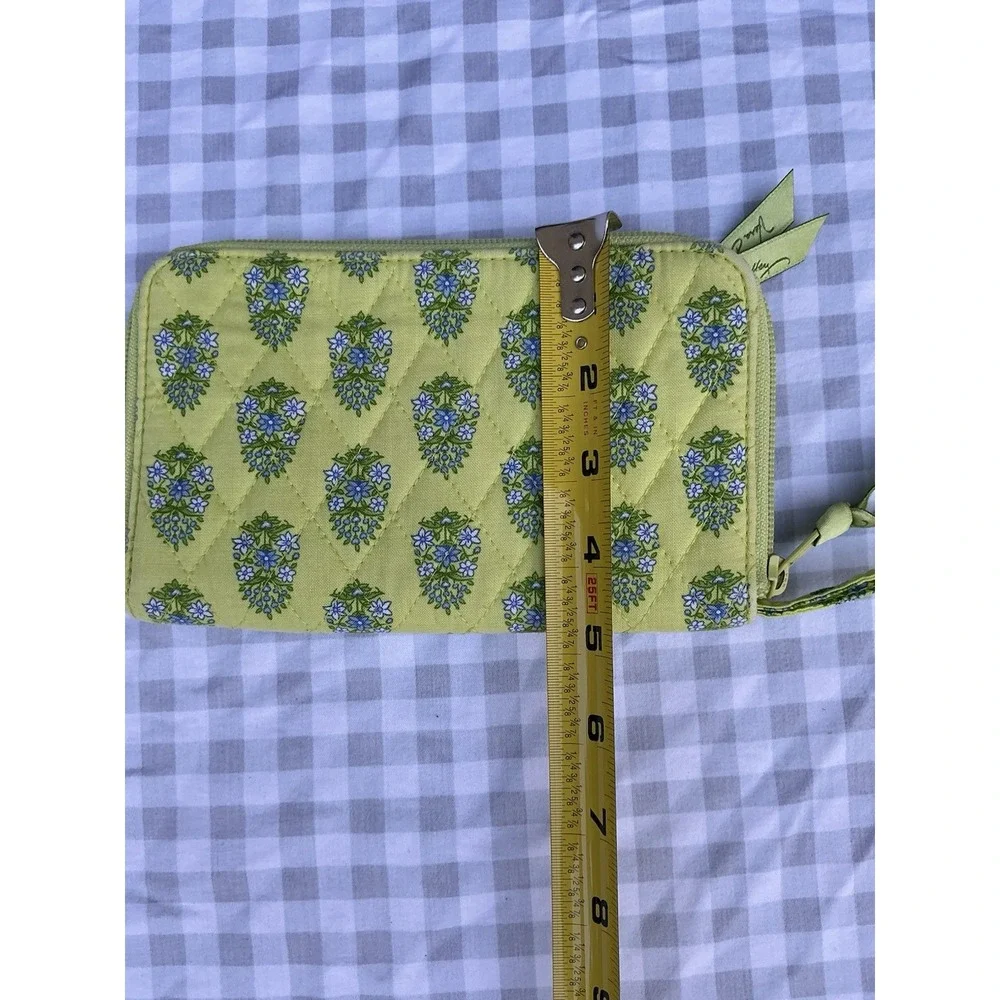 Vera Bradley Retired Citrus‎ Zip Around Wallet Green Blue Flowers 8 X 5 - Picture 6 of 7